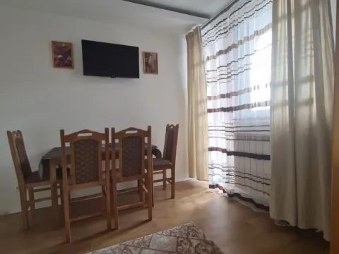 Izdavanje, dvosoban stan, 35m², Zvezdarska Šuma, Zvezdara Sve Podlokacije - image 2