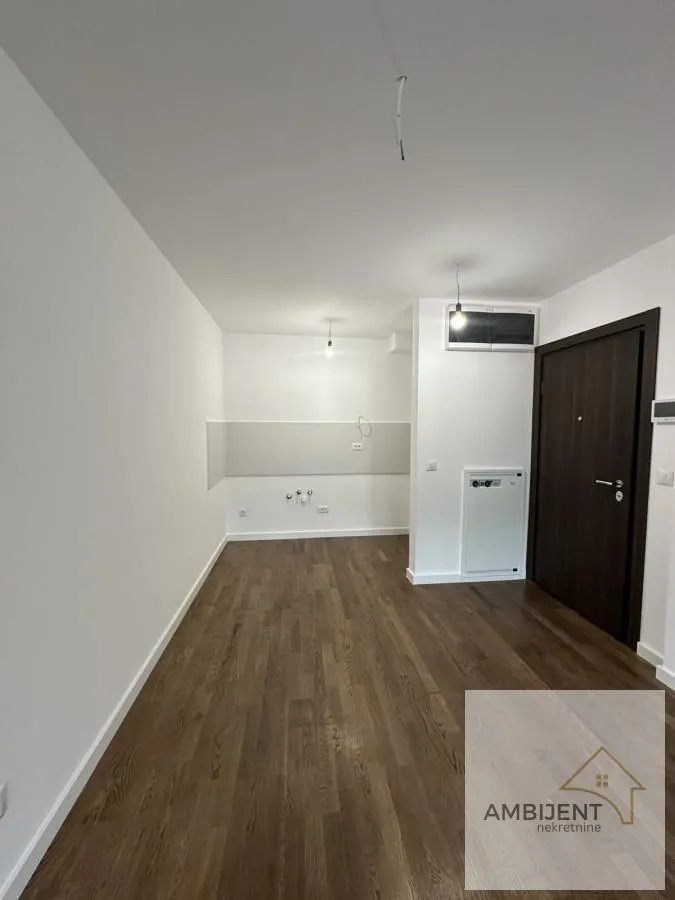 Prodaja, dvosoban stan, 44m², Ledine, Beograd