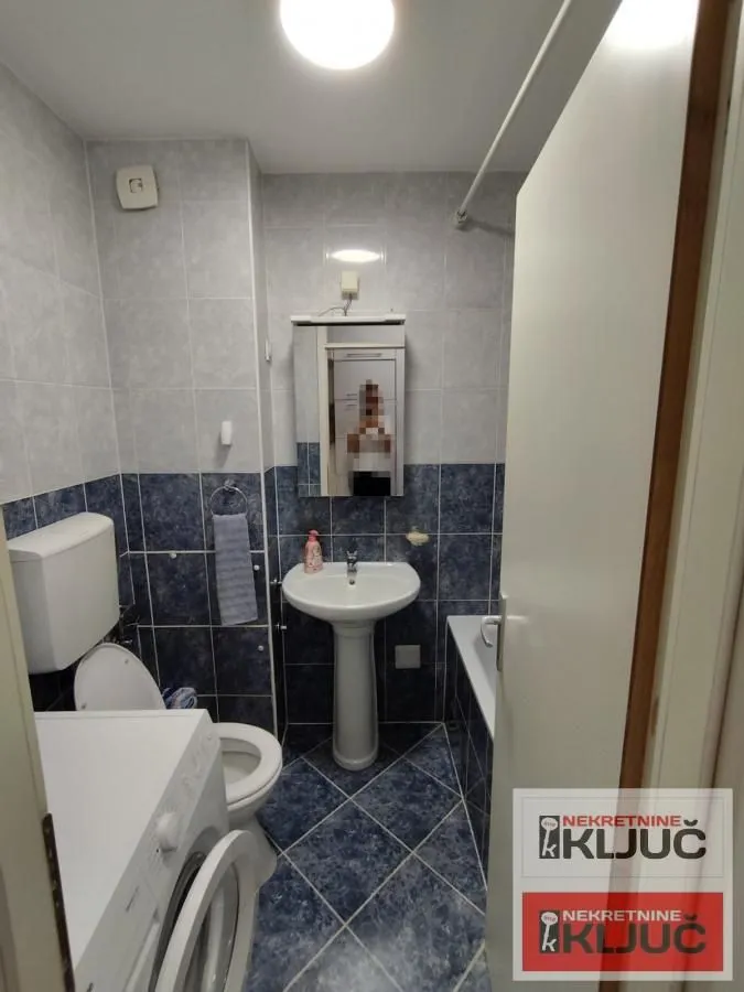 Izdavanje, dvosoban stan, 55m², Novo naselje, Novi Sad