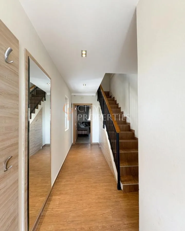 Izdavanje, trosoban stan, 150m², Zabjelo, Podgorica