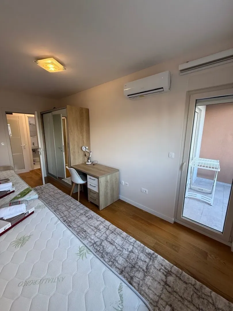 Rent, three bedroom apartment, 96m², Central Point, Podgorica