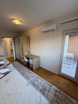 Rent, three bedroom apartment, 96m², Central Point, Podgorica - image 9