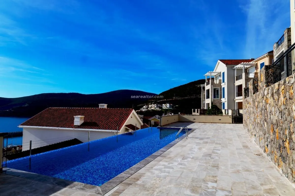 Prodaja, jednosoban stan, 72m², Luštica Bay, Tivat