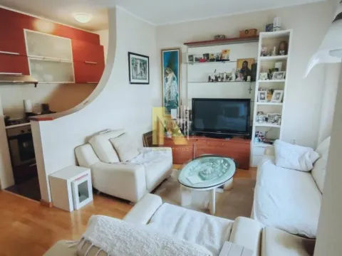 Sale, two bedroom apartment, 55m², Stari grad, Novi Sad