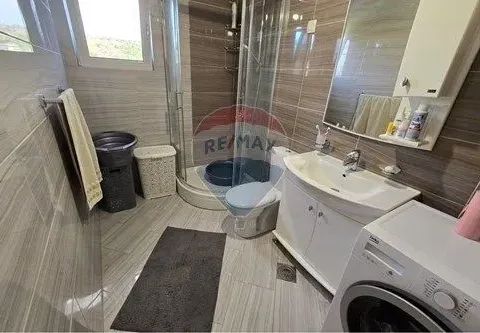 Izdavanje, kuća, 242m², Zagorič, Podgorica - image 8