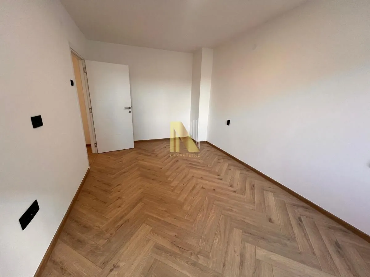 Prodaja, dvosoban stan, 73m², Centar, Novi Sad