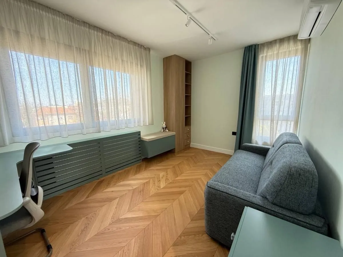 Prodaja, stan, 126m², Adamovićevo Naselje, Novi Sad Sve Podlokacije