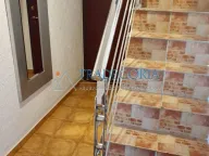 Prodaja, trosoban stan, 90m², Sutomore, Bar - image 8