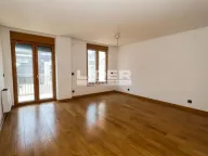 Izdavanje, četvorosoban stan, 261m², Vračar Hram, Vračar Sve Podlokacije - image 9