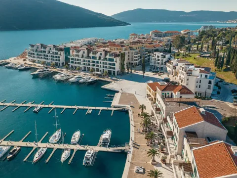 Sale, two bedroom apartment, 120m², Portonovi, Herceg Novi
