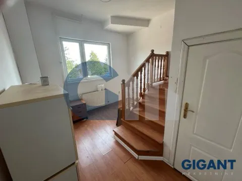 Sale, apartment, 176m², Autokomanda, Voždovac Sve Podlokacije - image 2