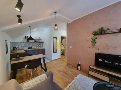 Izdavanje, jednosoban stan, 38m², Grbavica, Novi Sad Sve Podlokacije - image 6