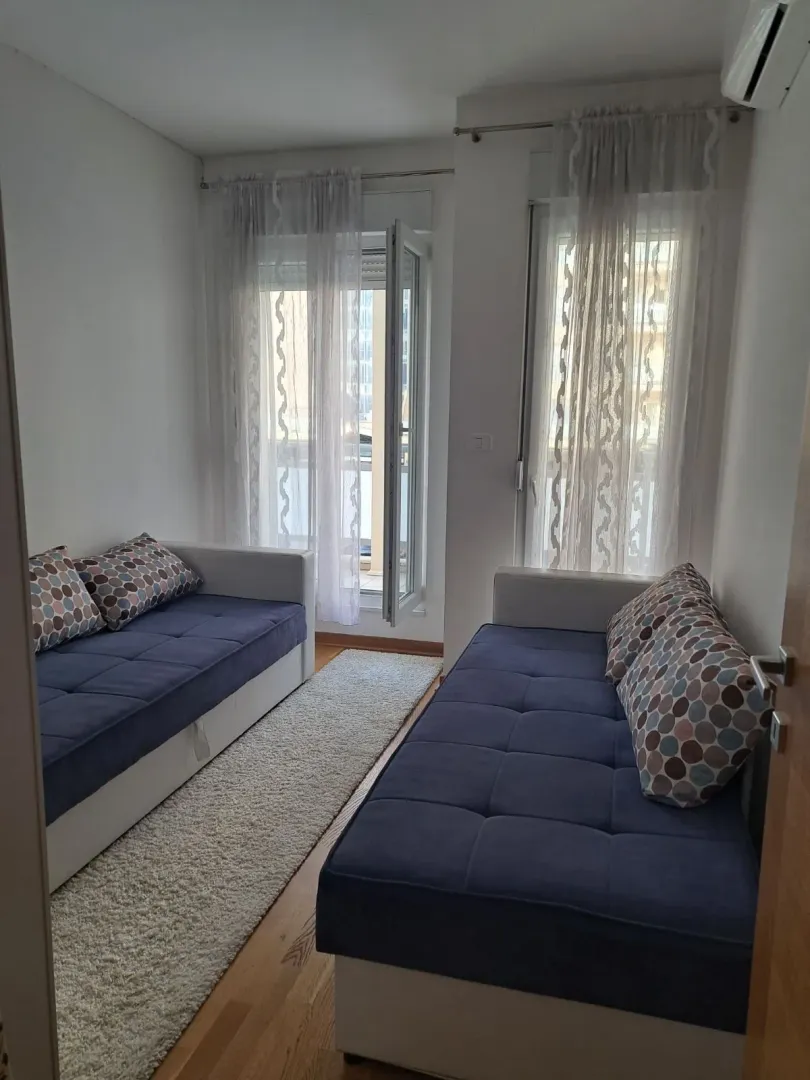Izdavanje, dvosoban stan, 68m², City Kvart, Podgorica