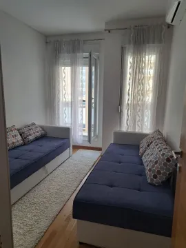 Izdavanje, dvosoban stan, 68m², City Kvart, Podgorica - image 9