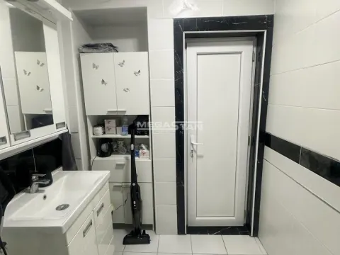 Prodaja, dvosoban stan, 50m², Stari Grad, Beograd - image 3