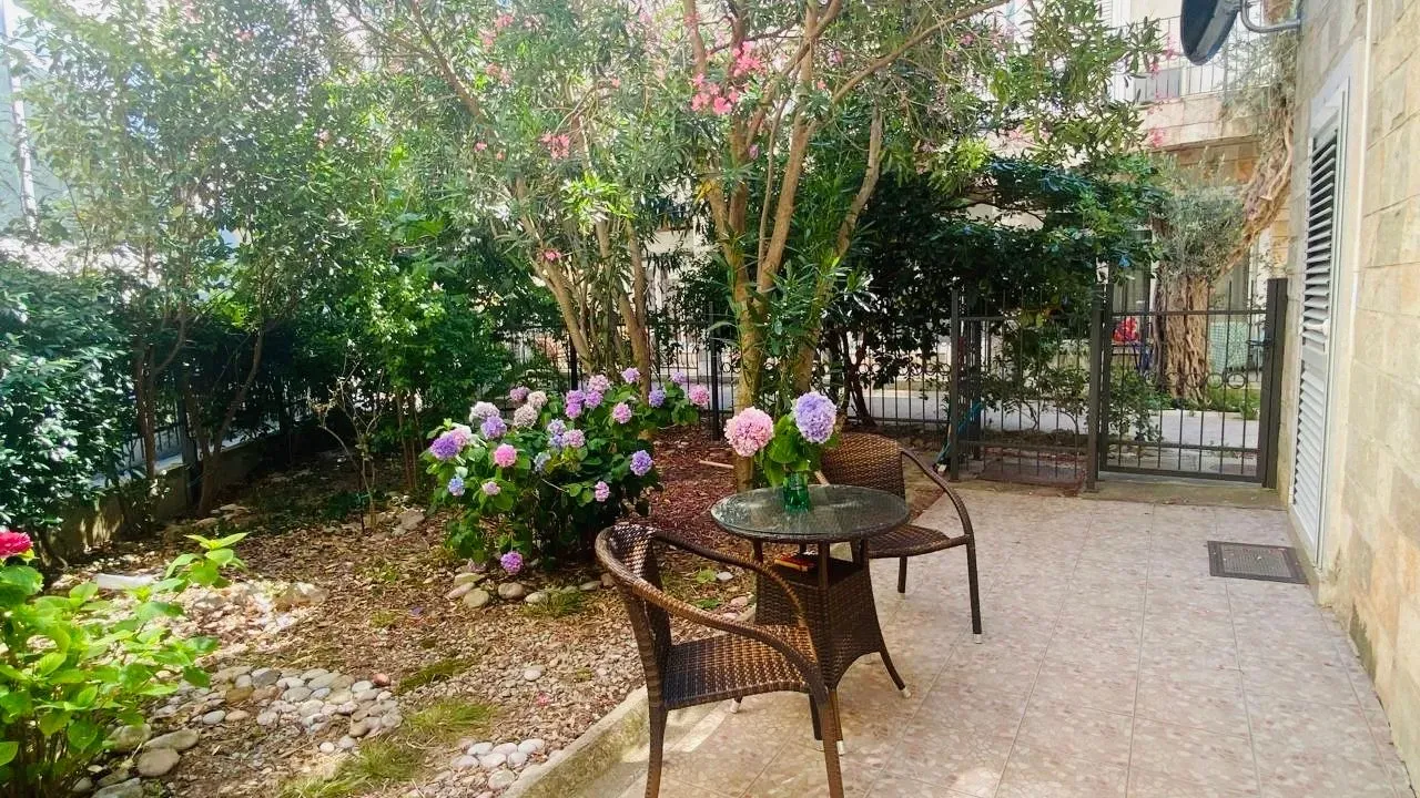 Sale, one bedroom apartment, 38m², Petrovac, Budva