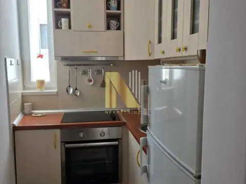 Izdavanje, dvosoban stan, 40m², Grbavica, Novi Sad Sve Podlokacije - image 4
