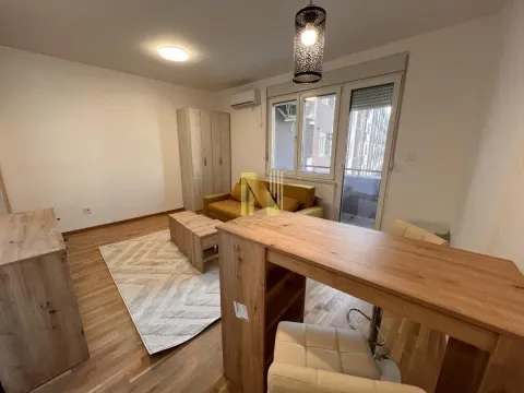 Izdavanje, garsonjera, 30m², Avijatičarsko naselje, Novi Sad Sve Podlokacije - image 4