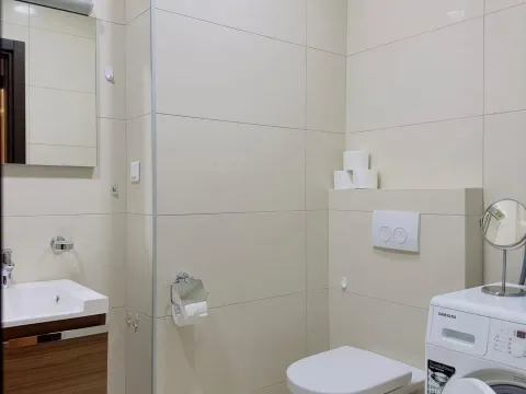 Sale, two bedroom apartment, 86m², Slovenska Plaža, Budva - image 7