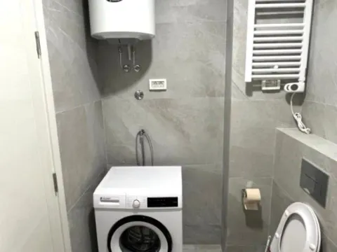 Izdavanje, jednosoban stan, 47m², Central Point, Podgorica - image 10