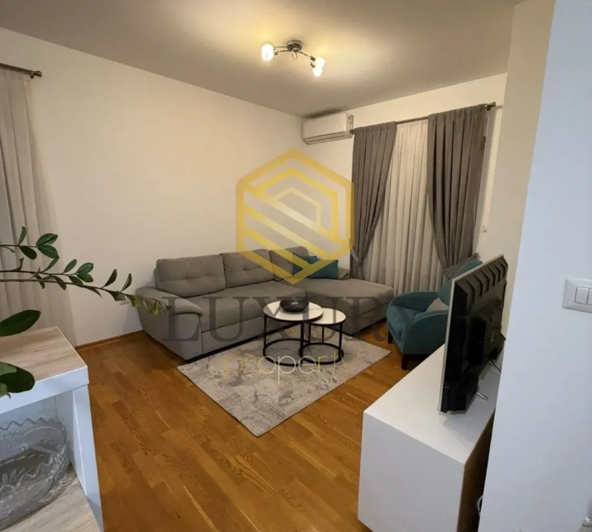 Izdavanje, dvosoban stan, 57m², Zabjelo, Podgorica