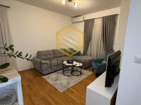 Izdavanje, dvosoban stan, 57m², Zabjelo, Podgorica - image 1