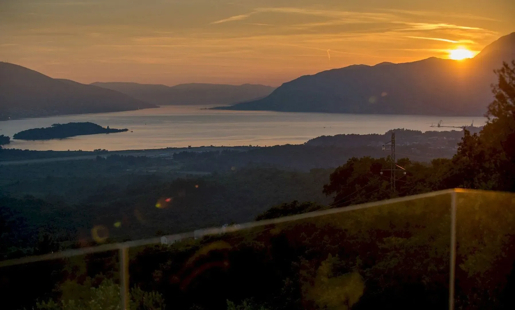 Prodaja, kuća, 310m², Kavač, Kotor