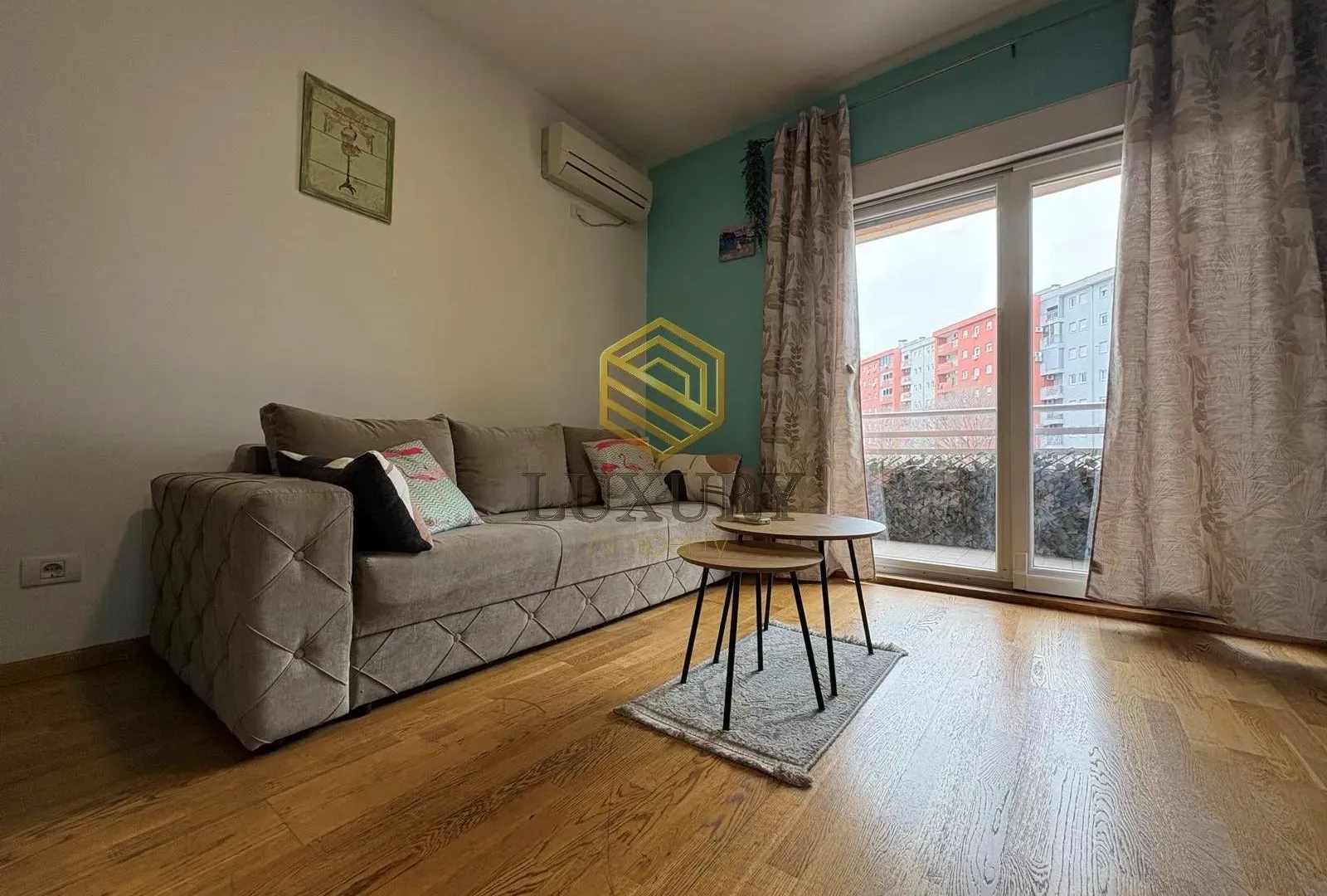 Izdavanje, jednosoban stan, 30m², City Kvart, Podgorica