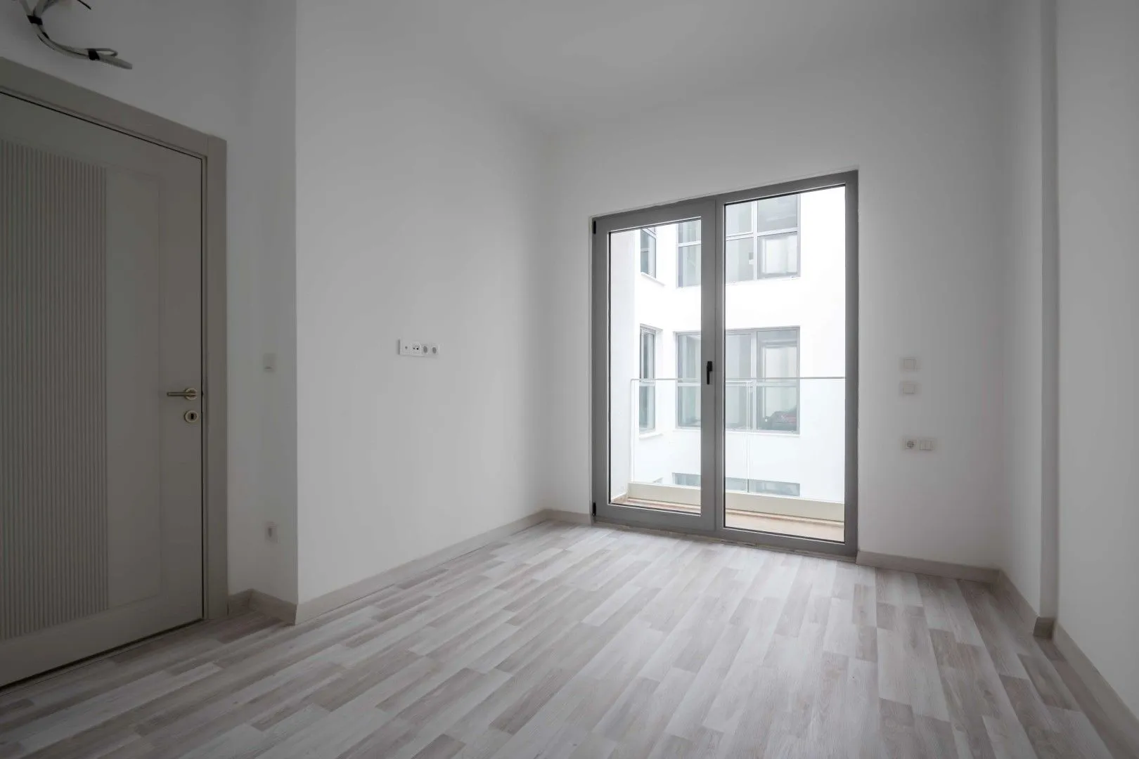 Sale, two bedroom apartment, 75m², Centar, Bar