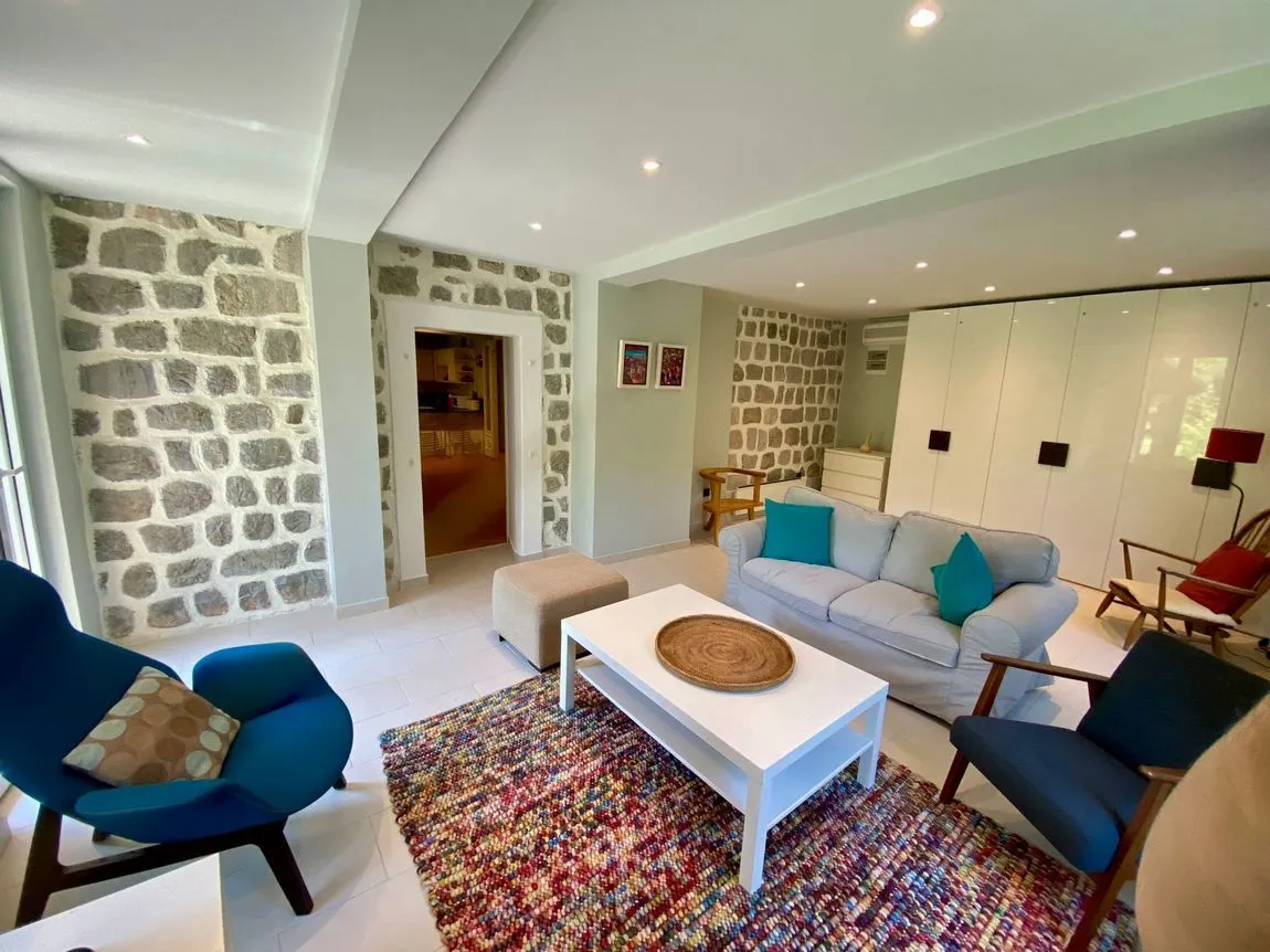 Prodaja, kuća, 232m², Prčanj, Kotor