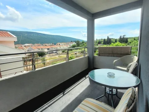 Izdavanje, dvosoban stan, 55m², Đenovići, Herceg Novi - image 3