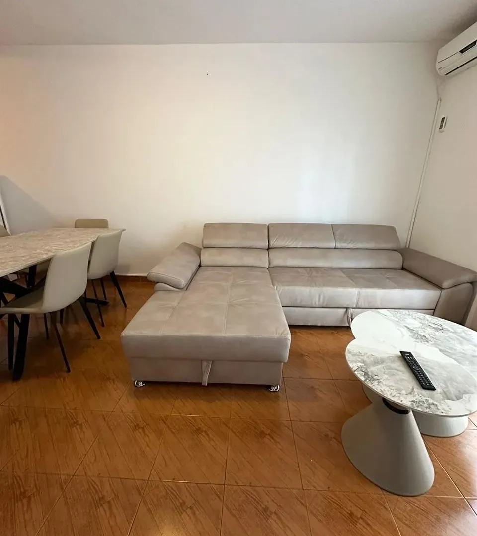 Rent, three bedroom apartment, 120m², Prijevor, Budva