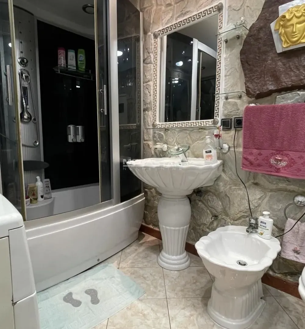Sale, two bedroom apartment, 57m², Karaburma, Palilula Sve Podlokacije