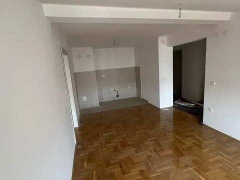 Prodaja, trosoban stan, 54m², Medijana, Niš - image 5