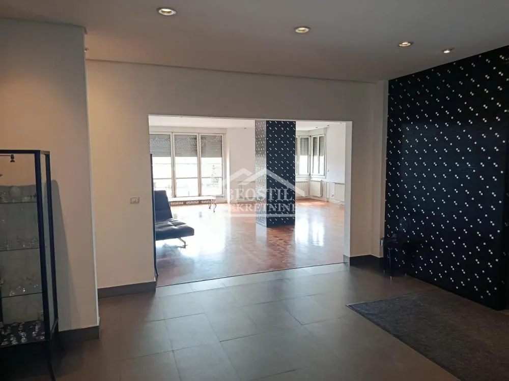 Rent, apartment, 370m², Botanička Bašta, Palilula Sve Podlokacije