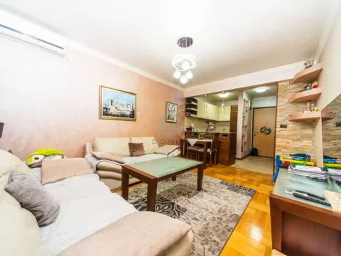 Izdavanje, dvosoban stan, 55m², Stari Aerodrom, Podgorica - image 2