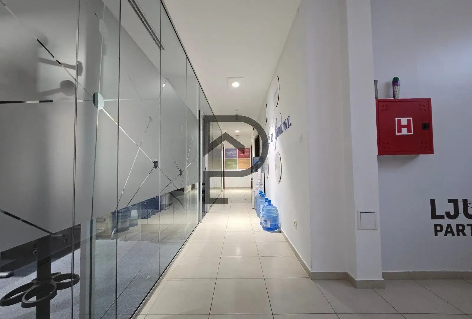 Sale, office space, 376m², Dalmatinska ulica, Podgorica