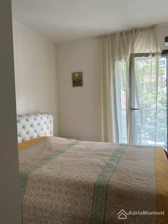 Prodaja, dvosoban stan, 81m², Dobrota, Kotor
