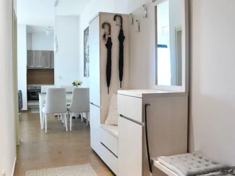 Sale, two bedroom apartment, 72m², Bečići, Budva - image 1