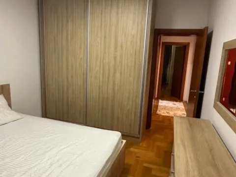 Izdavanje, dvosoban stan, 66m², Centar, Podgorica - image 8