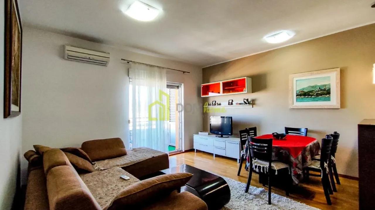 Izdavanje, dvosoban stan, 70m², Preko Morače, Podgorica