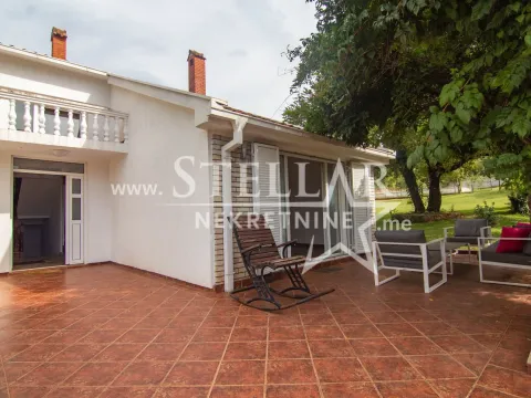 Rent, house, 250m², Mareza, Podgorica - image 2