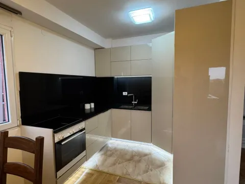 Rent, three bedroom apartment, 92m², City Kvart, Podgorica - image 3