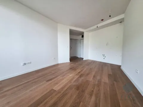 Sale, one bedroom apartment, 54m², Bečići, Budva - image 6