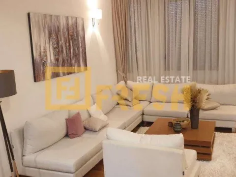 Izdavanje, kuća, 300m², Vranići, Podgorica - image 2