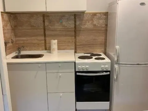 Sale, two bedroom apartment, 50m², Zemun Centar, Zemun Sve Podlokacije - image 3