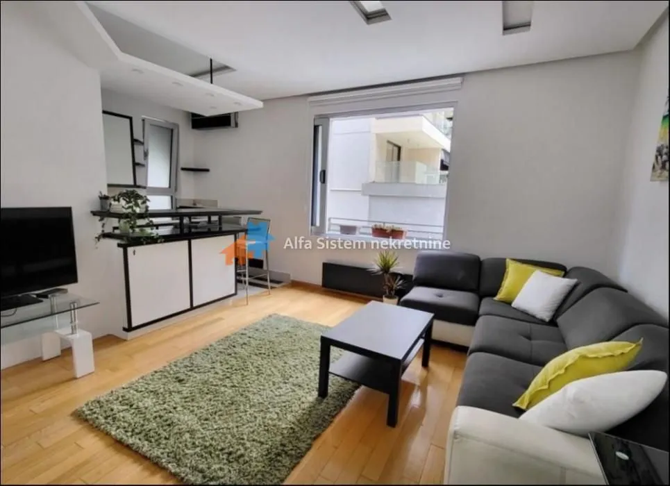 Rent, two bedroom apartment, 45m², Stari Grad, Beograd