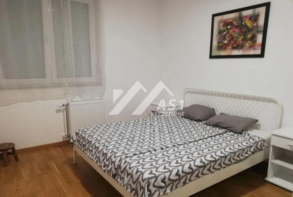 Izdavanje, trosoban stan, 69m², Sajam, Novi Sad Sve Podlokacije
