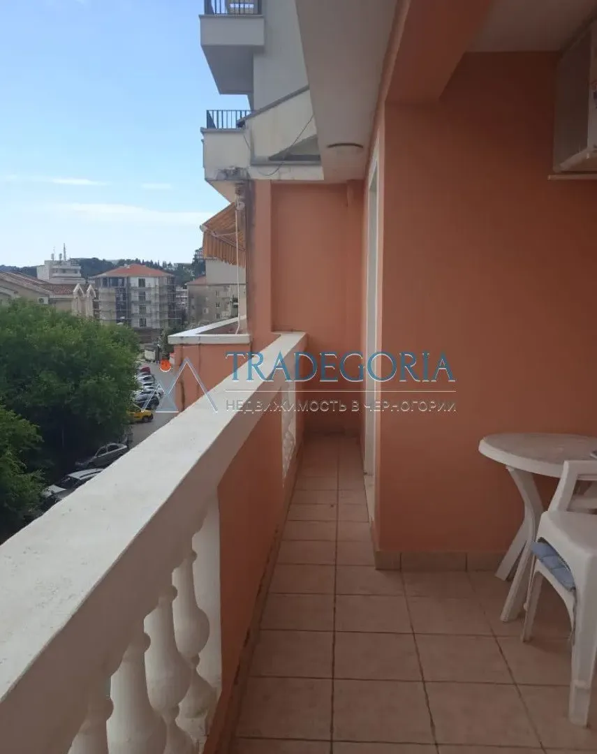 Prodaja, dvosoban stan, 61m², Bečići, Budva