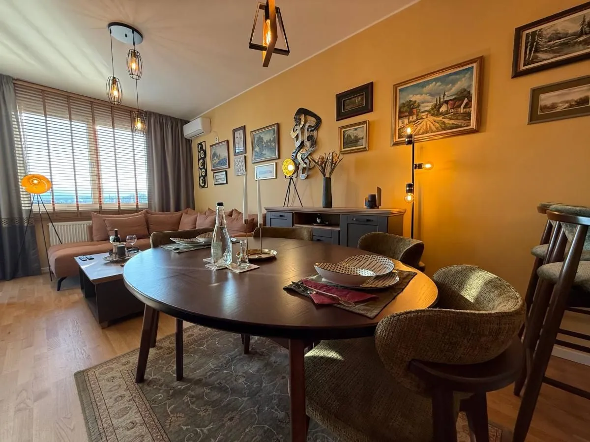 Prodaja, trosoban stan, 59m², Bulevar patrijarha Pavla, Novi Sad Sve Podlokacije